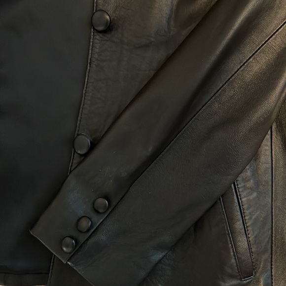 Bettina Rizzi Women’s Black Leather Jacket from Buenos Aires Roma - Picture 6 of 6